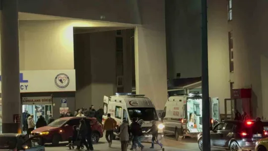 Trafo onarımı sırasında 2 personelin yüzü ve kolu yandı