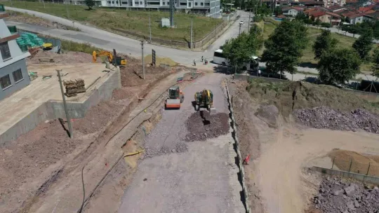 Trafo Sokak'ta toprakarme imalatı sürüyor