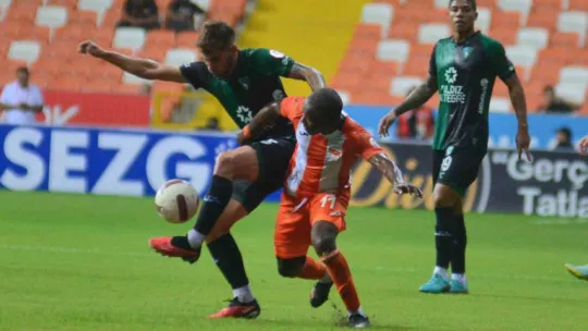 Kocaelispor, Adana'dan şen dönüyor!