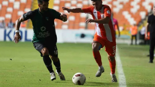 Kocaelispor, Adana'dan şen dönüyor!
