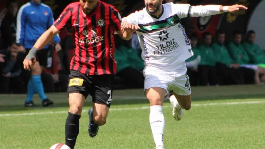 Kocaelispor 1-1 eriyor