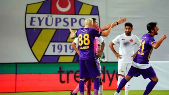 Eyüpspor, Ümraniyespor'a şans tanımadı