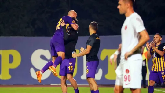 Eyüpspor, Ümraniyespor'a şans tanımadı