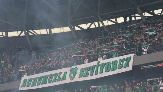 Kocaelispor evinde Sakaryaspor'a mağlup oldu: 0-2