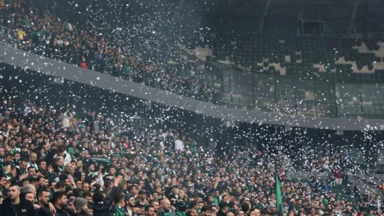Kocaelispor evinde Sakaryaspor'a mağlup oldu: 0-2