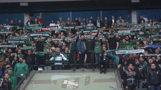 Kocaelispor evinde Sakaryaspor'a mağlup oldu: 0-2