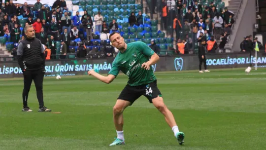 Kocaelispor evinde Sakaryaspor'a mağlup oldu: 0-2