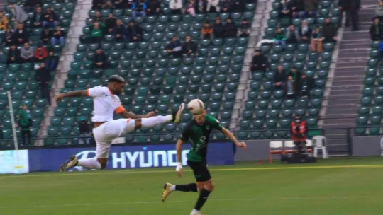 Kocaelispor, bir attı, 3 aldı: 1-0