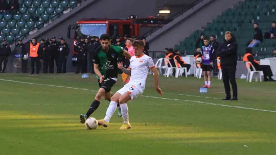 Kocaelispor, bir attı, 3 aldı: 1-0