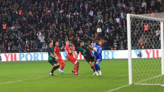 Kocaelispor - Çorum FK maçından en güzel kareler