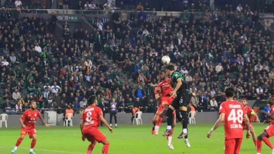 Kocaelispor - Çorum FK maçından en güzel kareler