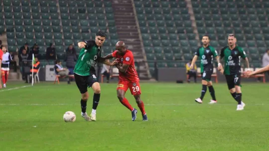 Kocaelispor - Çorum FK maçından en güzel kareler