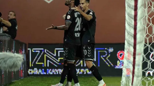 İstanbul'da Mendes şov: 1-2