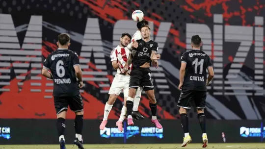 İstanbul'da Mendes şov: 1-2