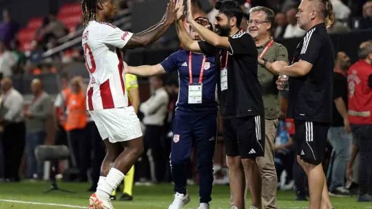 İstanbul'da Mendes şov: 1-2