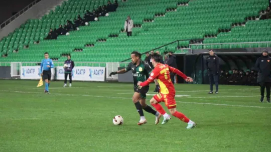 Sakaryaspor: sahasında Göztepe'ye mağlup oldu: 1-2