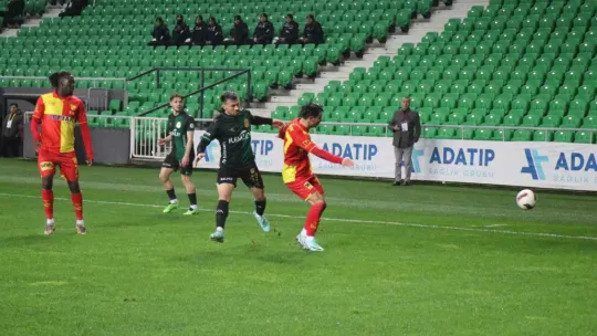 Sakaryaspor: sahasında Göztepe'ye mağlup oldu: 1-2