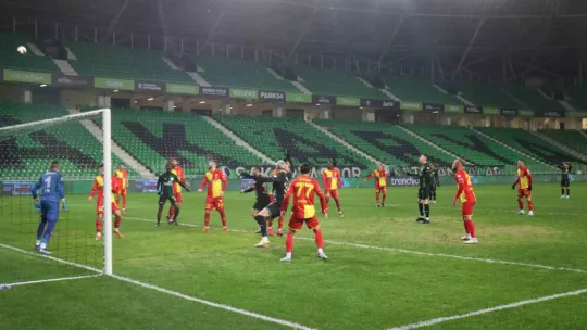 Sakaryaspor: sahasında Göztepe'ye mağlup oldu: 1-2