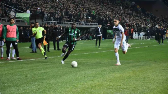 Kocaelispor, taraftarını üzdü: 3-1