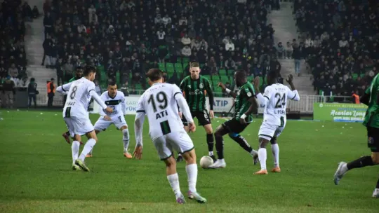 Kocaelispor, taraftarını üzdü: 3-1
