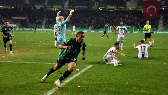 Kocaelispor, taraftarını üzdü: 3-1