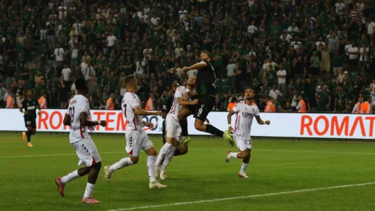 Kocaelispor, evinde Samsunspor'a mağlup oldu: 0-1