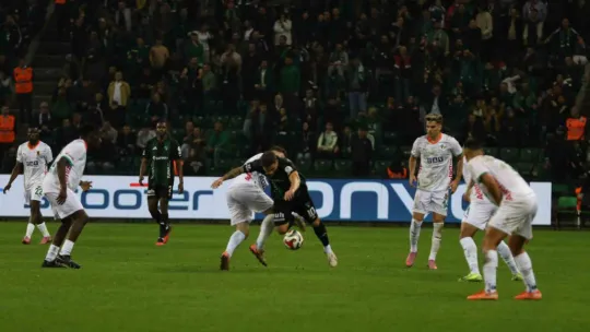Kocaelispor - Corendon Alanyaspor maçından önemli kareler