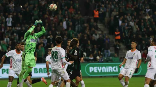 Kocaelispor - Corendon Alanyaspor maçından önemli kareler