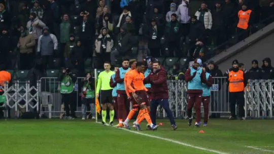 İlk yarıda gollü beraberlik