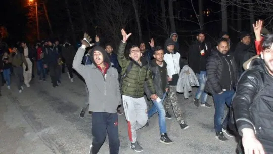 TÜMSİAD Kocaeli'den Suriyeliler için sınıra otobüs kaldıracak