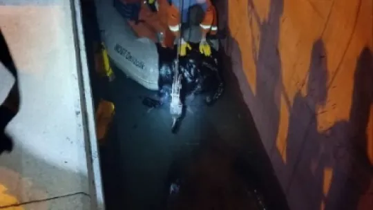 Denize dökülen asfalt zifti temizlendi