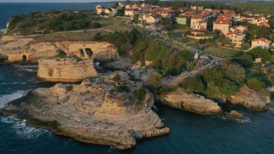 Turizm destinasyonuna pedal çeviriyorlar