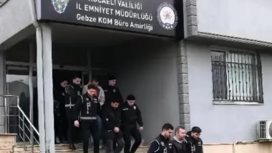 Türk filmi gibi gasp: Hastanede refakatçi olarak beklemişler