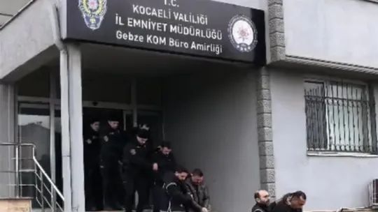 Türk filmi gibi gasp: Hastanede refakatçi olarak beklemişler