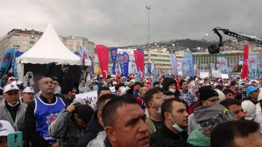 Türk Metal Sendikası, MESS'in teklifini Kocaeli'de protesto etti