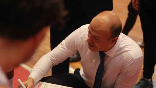 Kocaeli BŞB Kağıtspor evinde galip geldi: 73 - 63