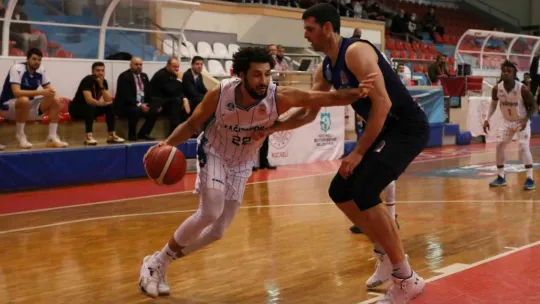 Kocaeli BŞB Kağıtspor evinde galip geldi: 73 - 63