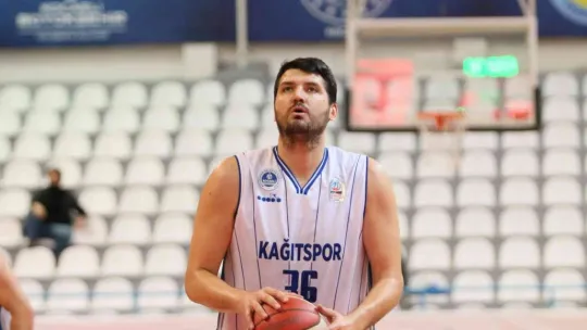 Kocaeli BŞB Kağıtspor evinde galip geldi: 73 - 63