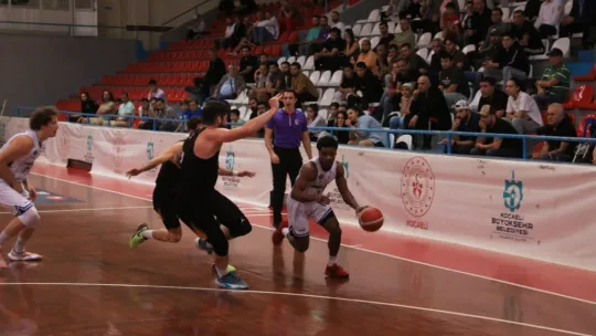 Kocaeli BŞB Kağıtspor evinde mağlup oldu: 68- 83