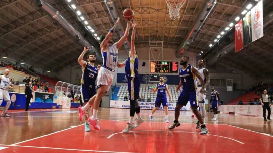 Kağıtspor, evinde Kapaklıspor'u mağlup etti: 95-88