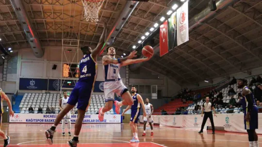 Kağıtspor, evinde Kapaklıspor'u mağlup etti: 95-88