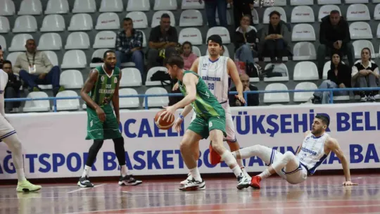 Kağıtspor evinde OGM Ormanspor'a mağlup oldu: 83- 85