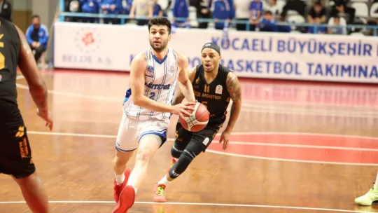 Kocaeli BŞB Kağıtspor evinde galip geldi: 83-68