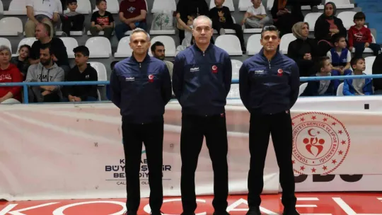 Kağıtspor evinde mağlup oldu: 82 - 85