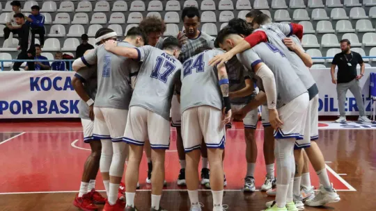 Kocaeli BŞB Kağıtspor, evinde galip geldi: 98-72