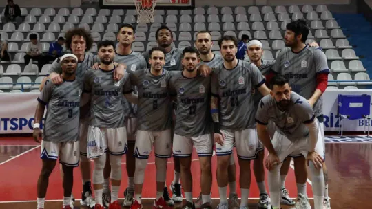 Kocaeli BŞB Kağıtspor, evinde galip geldi: 98-72