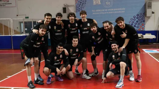 Kocaeli BŞB Kağıtspor, evinde galip geldi: 98-72