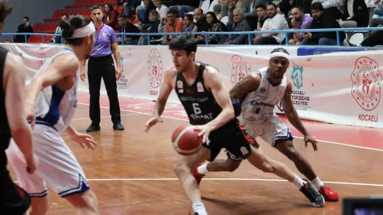 Kocaeli BŞB Kağıtspor, evinde galip geldi: 98-72
