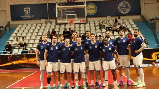 Kağıtspor evinde mağlup