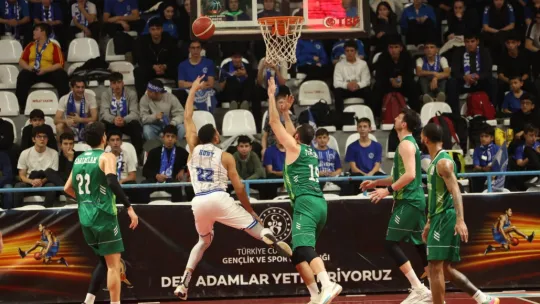 Kocaeli BŞB Kağıtspor: 67 - OGM Ormanspor: 74